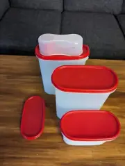 Tupperware 1614 Modular Mate 2)9.75C 1) 4.5C Containers 1Pourspout+3Seal Lids