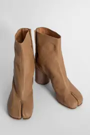 [MAISON MARGIELA] MAISON MARGIELA WOMAN BROWN BOOTS Brown