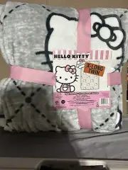 Hello Kitty Twin X-long Grey Plush Blanket 60x90