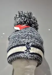Liverpool Official Slope Crested Bobble Hat - Navy And Cream