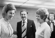 Princess Alexandra with actors Alec McCowen and Janet Suzman OLD PHOTO