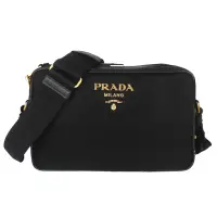 在飛比找momo購物網優惠-【PRADA 普拉達】品牌標誌尼龍布皮飾邊斜背相機包(黑色)