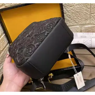 巨美二手新款Louis Vuitton/LV路易威登胸包 男真皮頭層牛皮胸前包 男士單肩斜挎包 軟皮包