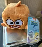 WowWee Baby Shark's Big Show! William Song Cube Sing Along Plush Nickelodeon