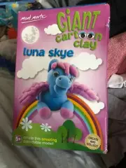 Mont Marte Giant Cartoon Clay Luna Skye BNIB Free post (ACC62)