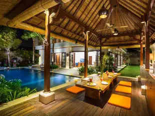 拉峇里別墅La Bali Villa