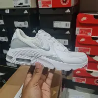 在飛比找蝦皮購物優惠-耐吉 Nike air max excee 運動鞋女款 38