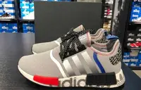 在飛比找Yahoo!奇摩拍賣優惠-ADIDAS NMD R1 黑灰紅 歐美 滿版字 潮流 舒適