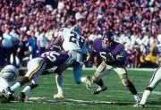 Clarence Davis running back for the Oakland Raiders gets tackled a- Old Photo 1