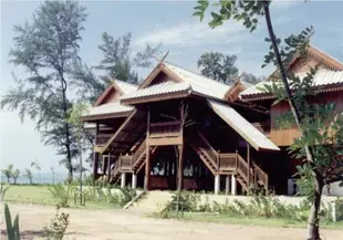 勇羅府泰國飯店Ruen Thai Rim Haad Resort