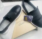SZ 6 Clarks Comfort Shoes Flats Black White Textured Pods Insole Heel Padding