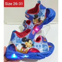 在飛比找蝦皮購物優惠-米奇老鼠兒童涼鞋鞋 led 燈