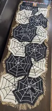 CYNTHIA ROWLEY NEW!!! Halloween Decor Table Runner Cottage Beach Farm SPIDER WEB