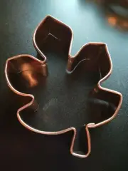 NEW Wilton fall thanksgiving leaf ~ 5" Cookie Cutter copper