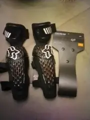 Fox Black Titan Pro D30 Elbow Guard (Adult L/XL) 25193-001-L/XL