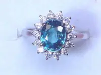 在飛比找Yahoo!奇摩拍賣優惠-天然藍色鋯石可調式戒指~925純銀鍍白K鑲鋯石戒指~采妍珠寶