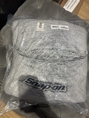 *New* Snap On Tools Throw Fluffy Blanket Grey