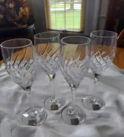 Set of 4 Mikasa Windlass SLOVENIA Crystal Water Wine Glasses Discontinued NWT