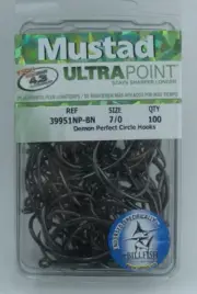 Mustad 39951NPBN-7/0 Demon Perfect Ultra Point Circle Hook Black 100CT