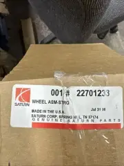 GM 22701233 Ebony Steering Wheel W/Cruise 2005 Saturn Vue NOS