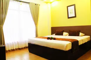 恩達帕拉煙甘酒店Endah Parahyangan Hotel