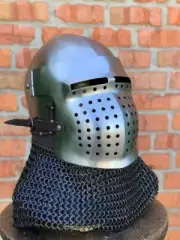 Medieval Combat grand Bascinet pigfaCE Helmet Knight Viking Helmet sca hmb