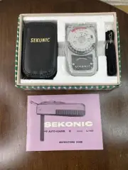 Sekonic Auto-Leader 3 Model L-162 Light Meter Leather Case Vintage Brand New