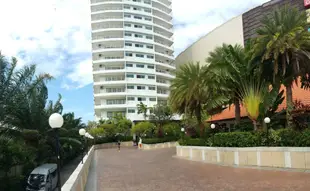 芭堤雅塔萊觀景6號出租公寓Vtsix Condo Rentals at View Talay 6 Pattaya