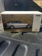 RARE 1/18 UT MODELS BMW 328i Dark metallic Model Car mint in box