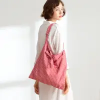 在飛比找momo購物網優惠-【EverSimple】Mila 斜背包 不含內袋(淺紅 台