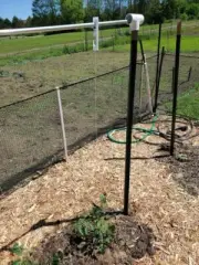 Lower and Lean Hook for Tomato/Cucumber/Zucchini String Trellis | 3D Printed Pla