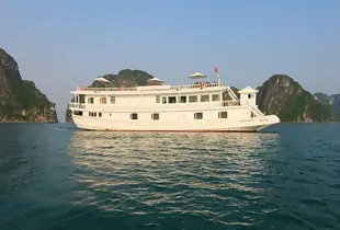 下龍帕拉貢克魯斯酒店Paragon Cruise Ha Long