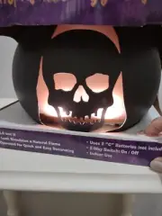 New! Flaming Skull Lantern Halloween Prop 8.85" Battery Operated LED Light