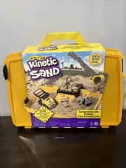 Kinetic Sand, Construction Site Folding Sandbox with Toy Truck w/ 2lbs of Sand