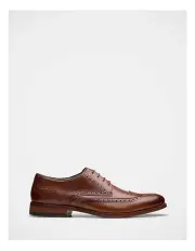 [Clarks] Craftjames Tip Dress Shoe in Tan