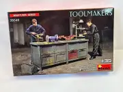MINIART 1/35 Toolmakers w/Workbench & Accessories