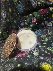 Bath & Body Works Candle SNOWED IN 14.5 Oz Jar Without label
