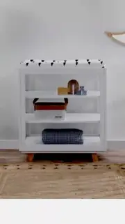 BABY CHANGE TABLE