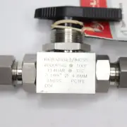 Ham-Let H6800 Series 3 Piece Ball Valve SS PCTFE Seat Black Plastic Handle 3/8"