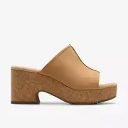 Clarks Women's Nerisa Vine Light Tan Nubuck 26181936