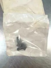 (QTY2) OEM GENUINE NEW OLD STOCK HOMELITE 49748 SCREW