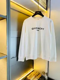 在飛比找Yahoo!奇摩拍賣優惠-紀梵希Givenchy 品質 2023最新款衣服 長袖衛衣 