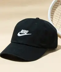 在飛比找Yahoo!奇摩拍賣優惠-NIKE CLUB CAP 卡其色 黑色 刺繡小標復古老帽 