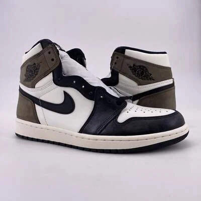 Air Jordan 1 Retro High OG "MOCHA" 2020 - Size 9 - 555088 105 (2350-5)