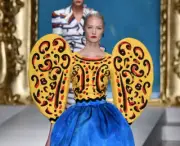 SS20 Moschino Couture Jeremy Scott Picasso Oversized Dot Blue Clip On Earrings