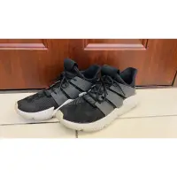 在飛比找蝦皮購物優惠-Adidas prophere 黑白 9.5號