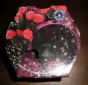 1 GLADE VELVETY BERRY BLISS THREE WICK CANDLE NOTES OF BORDEAUX & MIXED BERRIES