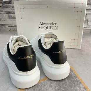 Alexander McQueen 牛皮黑尾 休閒增高鞋