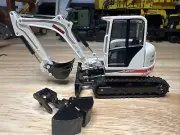 Vintage NIB Brami Modell Terex HR32 Mini Excavator 1:50 Diecast Model - NEW