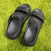 在飛比找蝦皮購物優惠-Crocs Classic Crush Sandal 泡芙涼